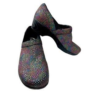 Klogs Women’s 9.5 Portland Colorful Iridescent Slip Resistant Leather Clogs